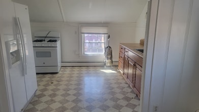 Building Photo - 155b Mine Hill Rd