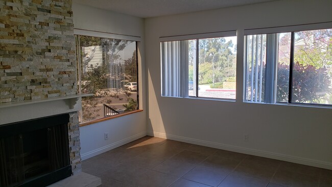 Building Photo - 22 Latitude Ct