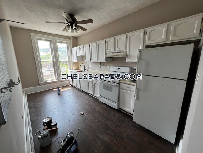 Foto del edificio - 50 Beacon St