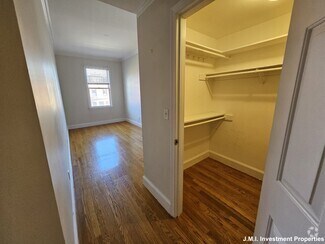 Building Photo - 180 Marlborough St