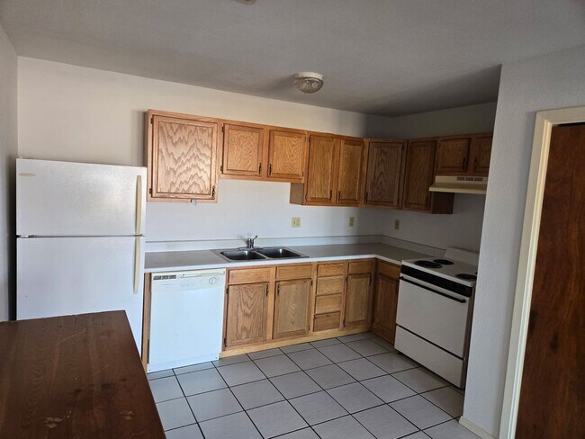 Foto del edificio - 2433 E 21st St