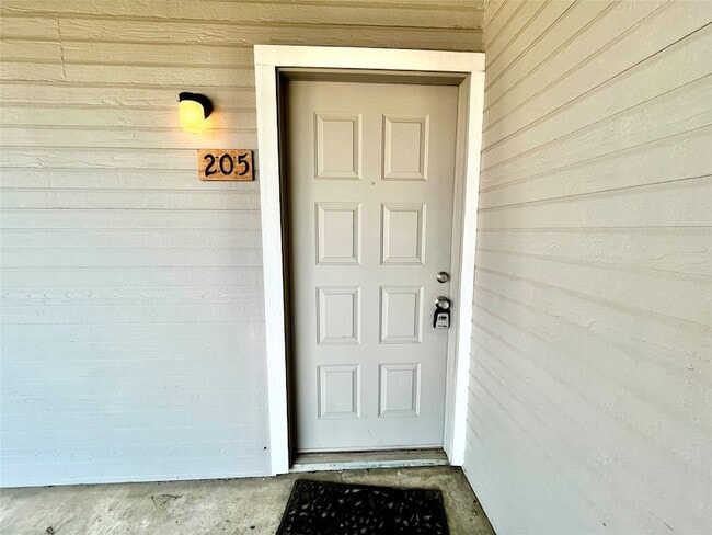 Photo - 2526 W Prairie St Apartment