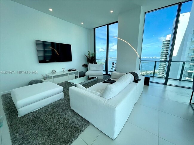 Foto del edificio - 501 NE 31st St