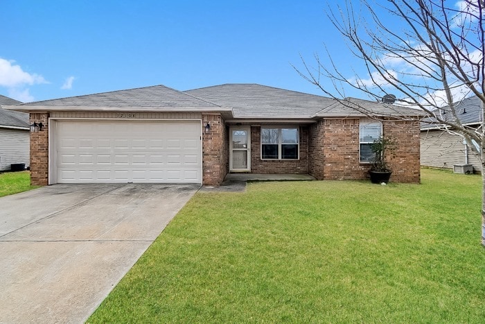 Primary Photo - Charming 3 bedroom