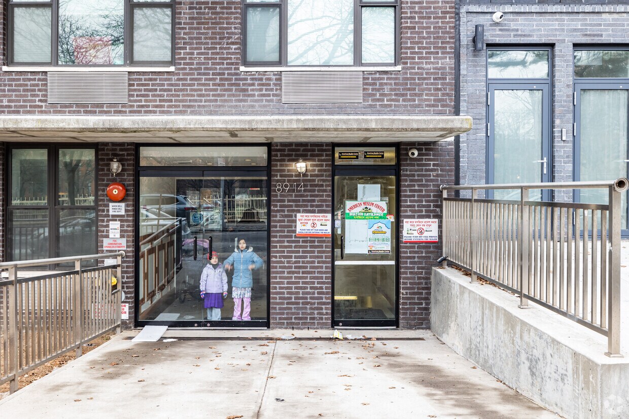 Entrance - 8918 150th St