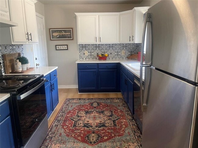 Building Photo - 2415 W Britton Rd