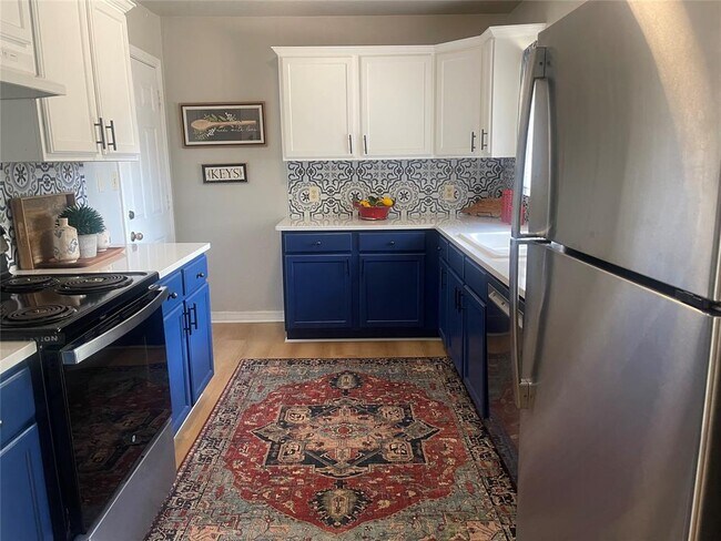 Foto del edificio - 2415 W Britton Rd