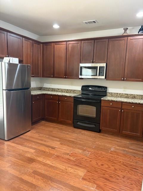 Foto del edificio - 3166 Cedar Glade Ln NE