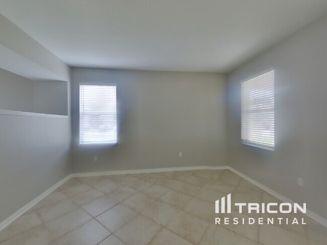 Building Photo - 19609 Timberbluff Dr