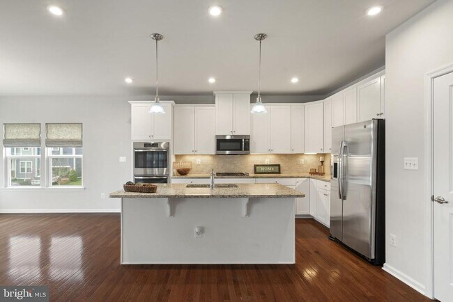 Foto del edificio - 25609 Lockhart Ln