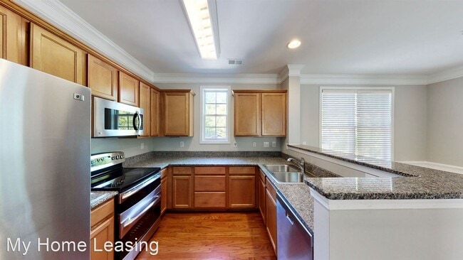 Building Photo - 3 br, 2.5 bath House - 8853 Arbor Creek Drive