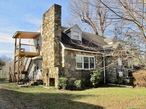 Building Photo - 136 Louisiana Ave
