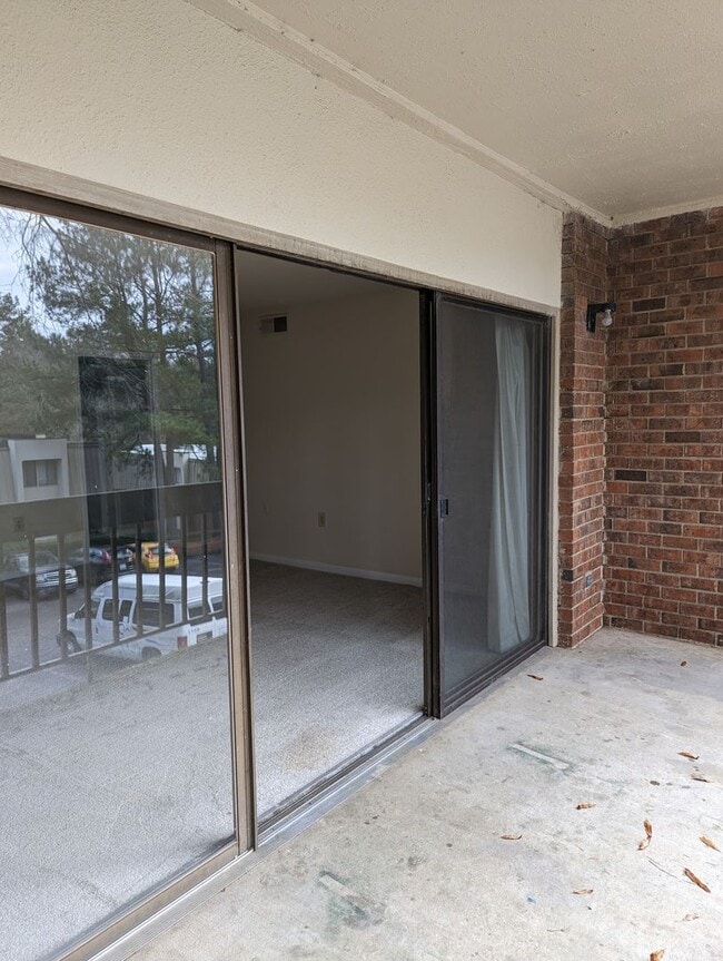 Foto del edificio - Come Home to Bolinwood Condominiums  - AVA...