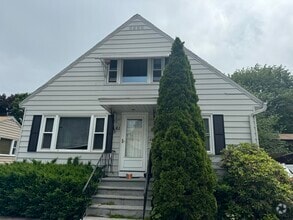 Building Photo - 61 Plainfield Ave
