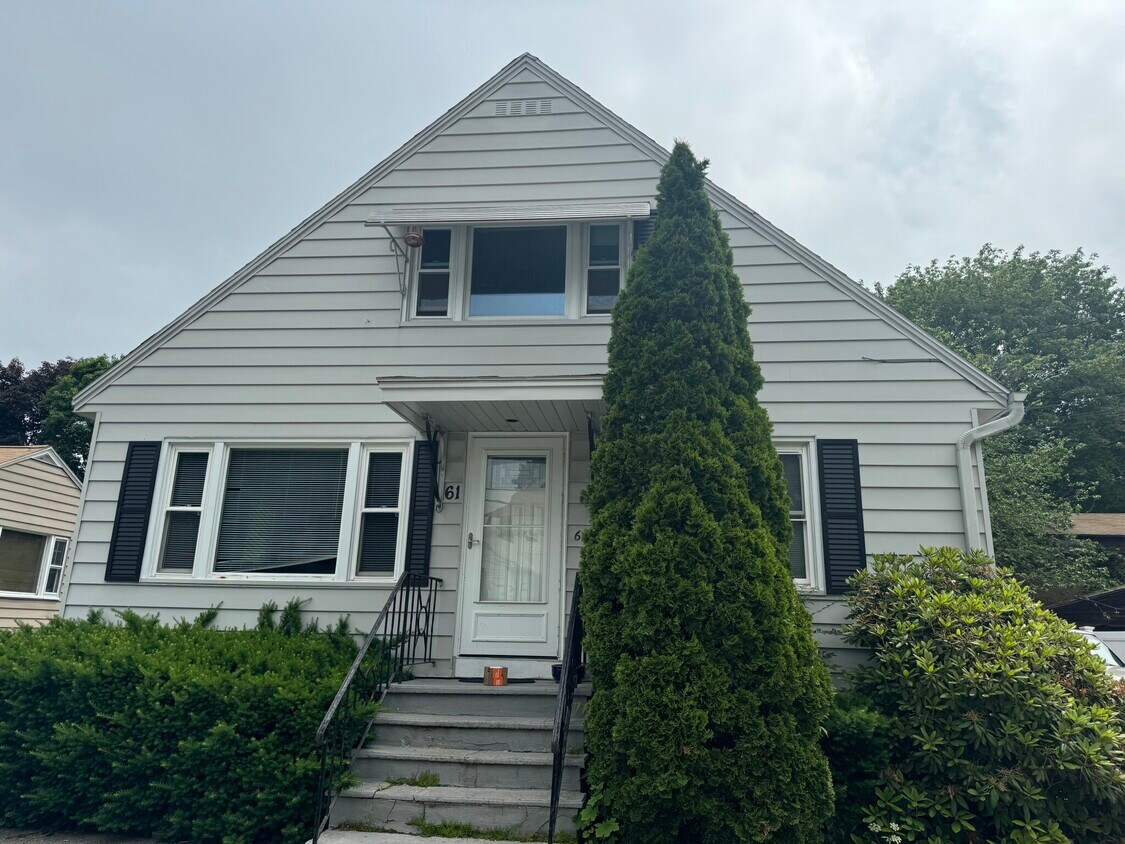 Foto principal - 61 Plainfield Ave