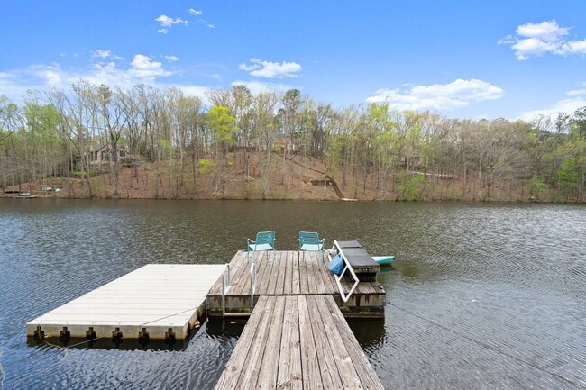 Building Photo - 845 Cold Harbor Dr