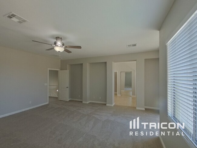 Building Photo - 9024 Picket Fence Avenue Las Vegas NV
