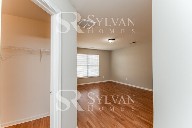 Building Photo - Lease today! No extra charge for contentme...