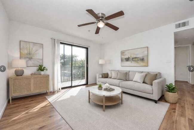 Building Photo - 10110 Forum West Dr