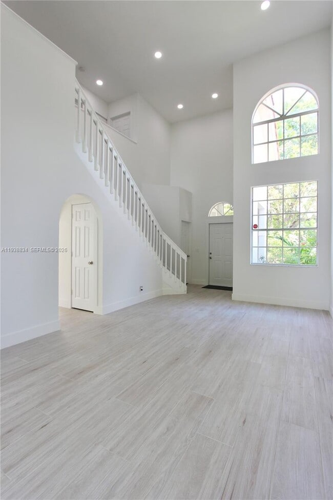 Foto del edificio - 239 NW 107th Ave