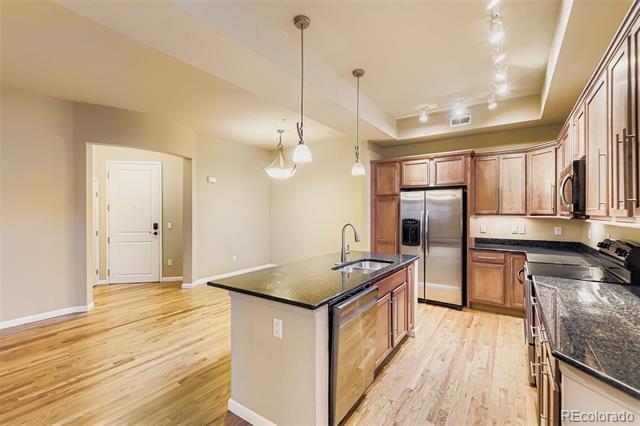 Building Photo - 7865 Vallagio Ln