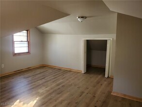 Building Photo - 4287 E 162nd St