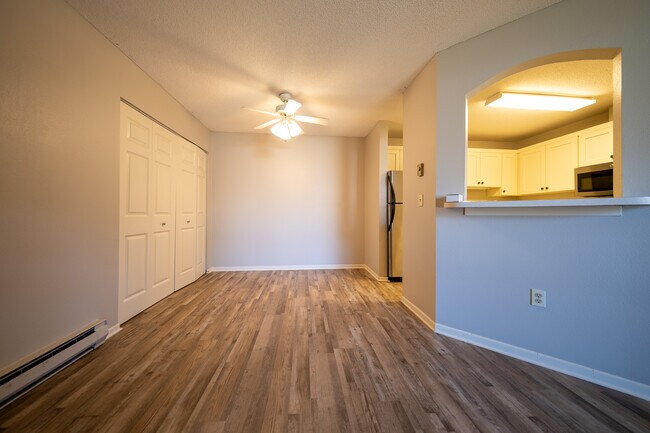 Foto del edificio - 740 W Village Rd