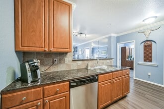 Building Photo - 1711 Old Spanish Trl