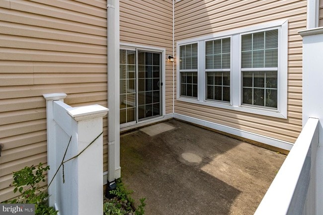 Building Photo - 25 Milford Cir