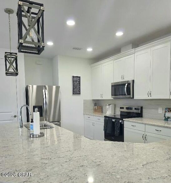 Building Photo - 8615 Sand dollar Dr