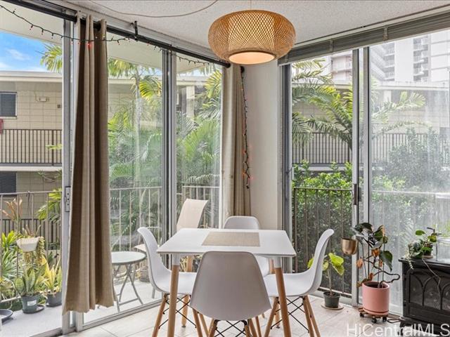 Foto del edificio - 1634 Makiki St