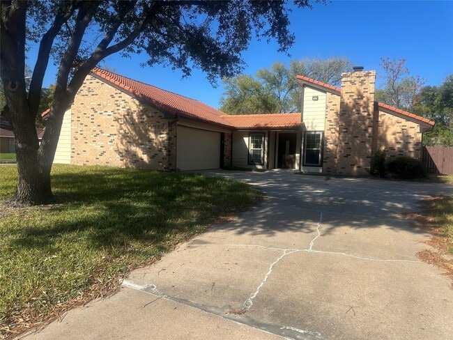 Foto del edificio - 6214 Ogden Forest Dr