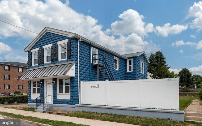 Foto del edificio - 14 S 4th Ave