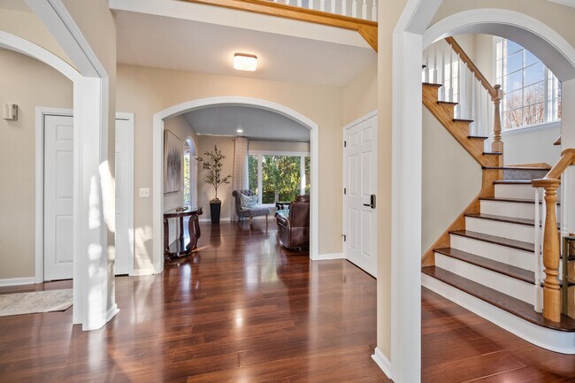 Foto del edificio - 142 N Dixon Dr