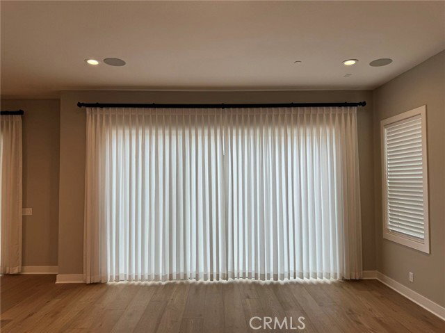 Building Photo - 110 Orange Grv