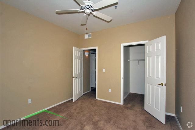 Dormitorio - Frank's on Shea