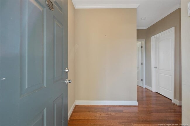 Building Photo - 1611 Bluffside Dr