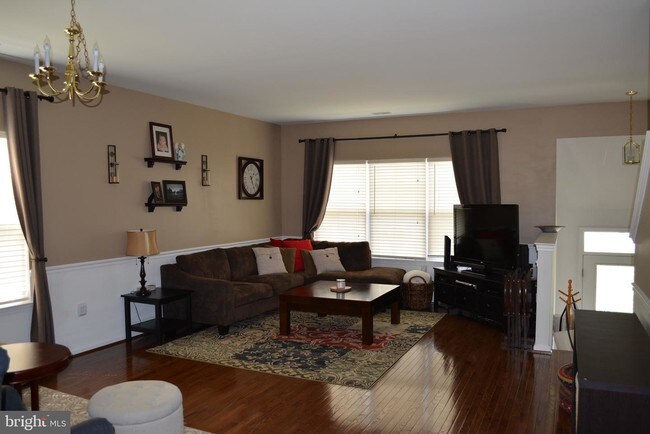 Foto del edificio - 212 Juniper St