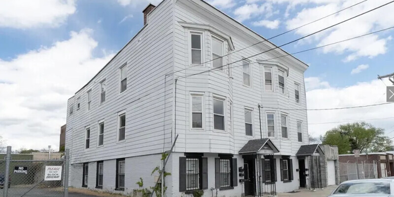 Primary Photo - 417-419 Sheridan Ave