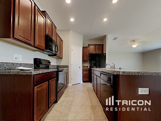 Building Photo - 206 Archcliffe Point Place Dover FL