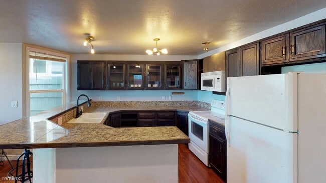 Building Photo - 1 br, 1 bath House - 2366 NW Roosevelt St ...