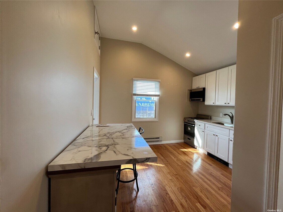 Foto principal - 195 Woodcleft Ave