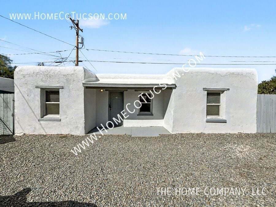 Foto principal - 214 W District St