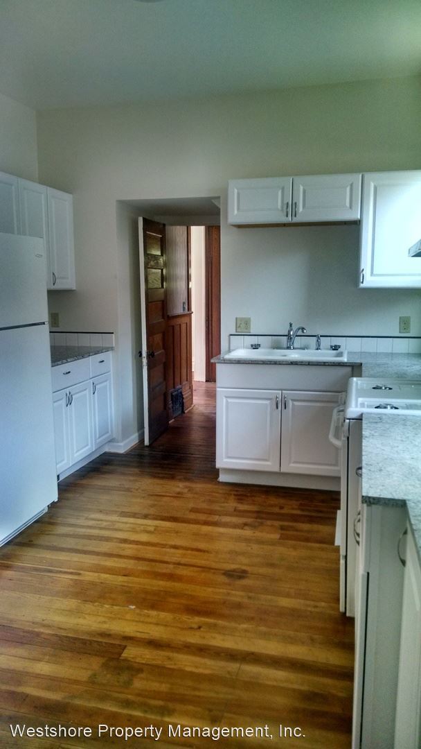 Building Photo - 3 br, 1.5 bath House - 527 W. Webster Ave