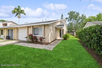 Building Photo - 2418 Delys St