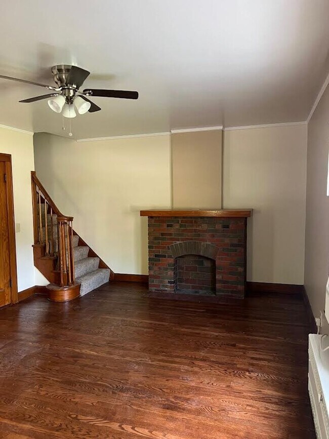 Foto del edificio - 453 E Kline St