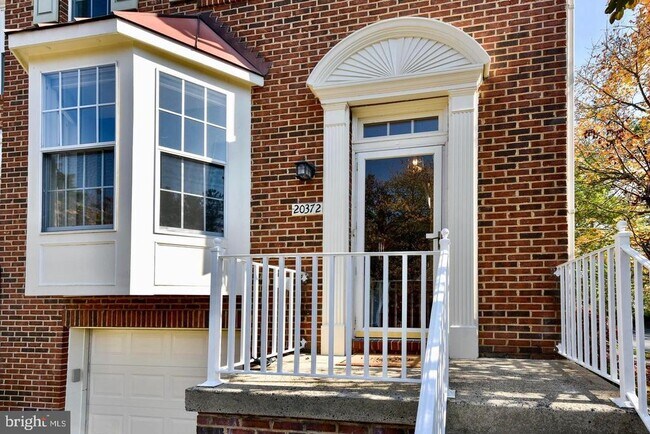 Building Photo - 20372 Burnley Square