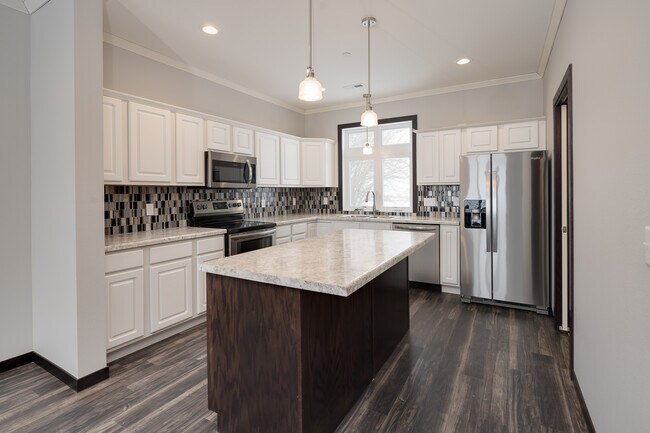 Foto del edificio - 2192 Rolling Green Trl