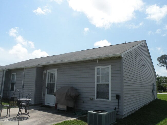 Building Photo - 109 Jerrett Ln
