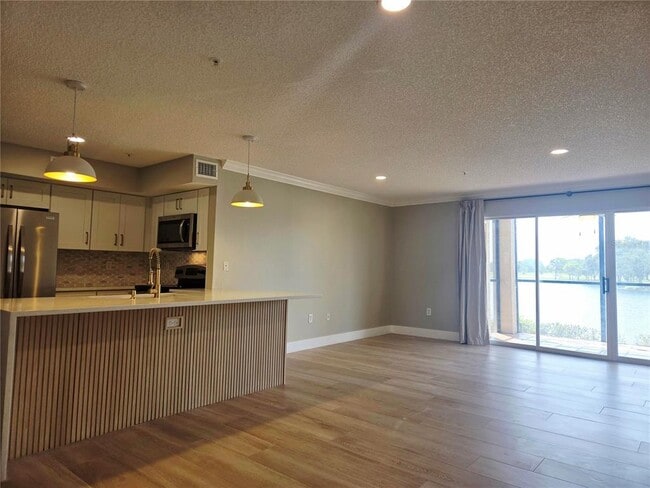 Building Photo - 2400 Feather Sound Dr